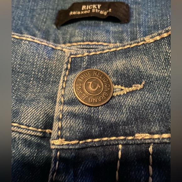 Selling Men’s True Religion Jean Shorts. Brand new tag never worn. Size 40 mens. - Picture 6 of 7